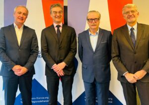 Réunion de travail entre la Commission transports de Régions de France et Alain Resplandy-Bernard, nouveau directeur général de SNCF Gares & Connexions