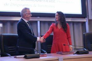 Egalité professionnelle et parité : Régions de France et Dirigeantes et Territoires officialisent leur partenariat